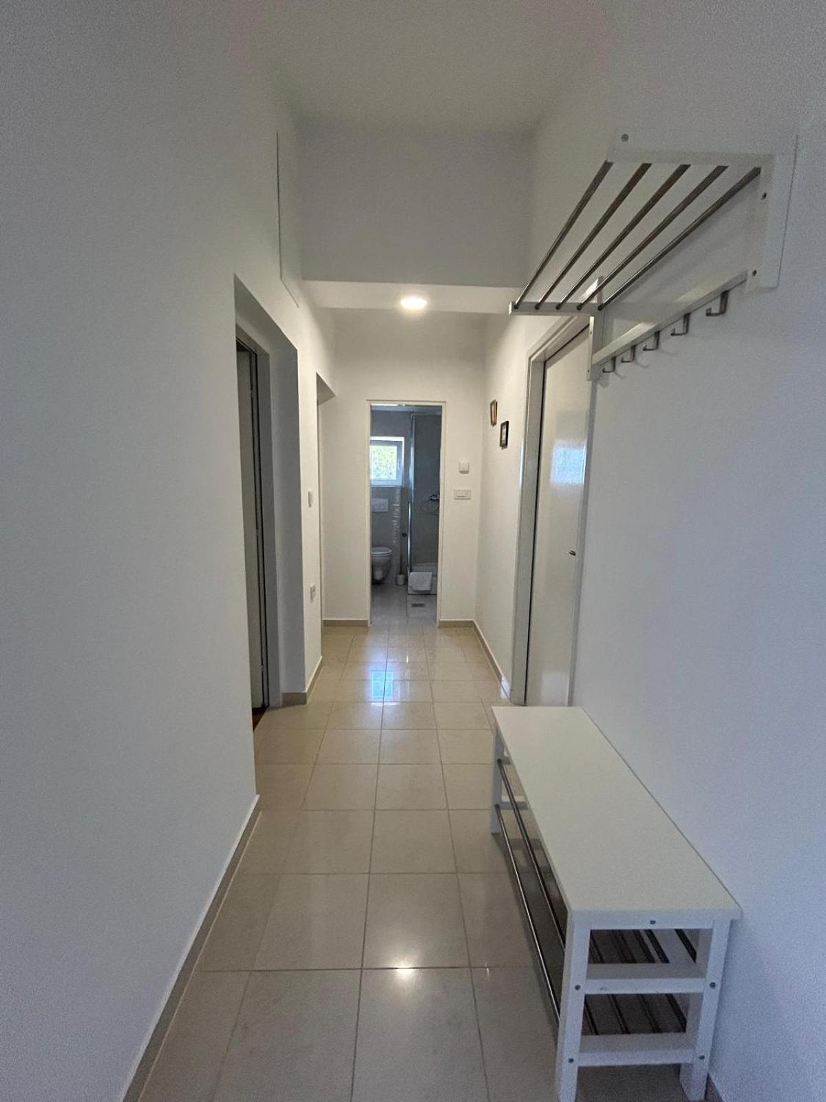 Apartman Lorna 图兰杰 外观 照片