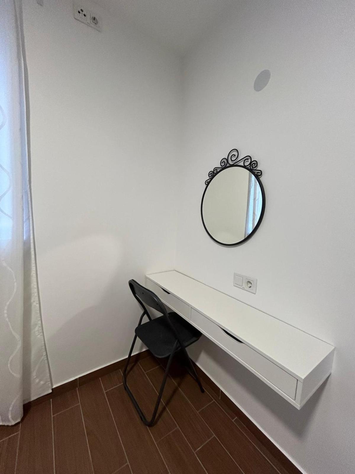 Apartman Lorna 图兰杰 外观 照片